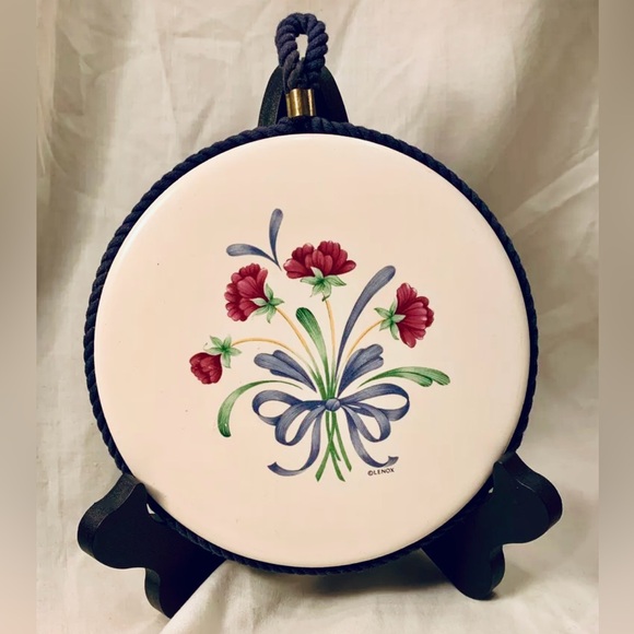 LENOX Poppies on Blue 6" Ceramic Trivet Cork Back, set of 2, vintage - Picture 2 of 5